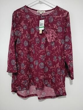 Wallflower Women's Size L Stretchy Sheer 3/4 Sleeve Shirt